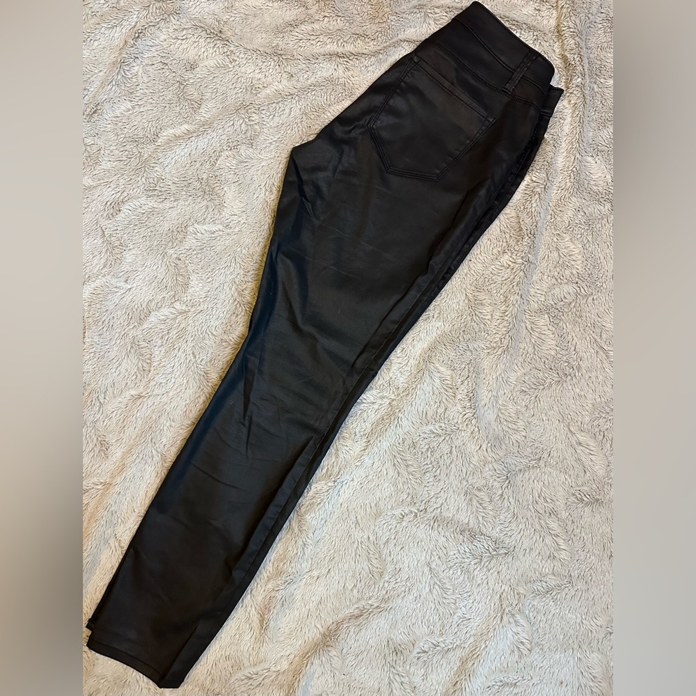 Ann Taylor The Super Skinny Curvy Fit Pants